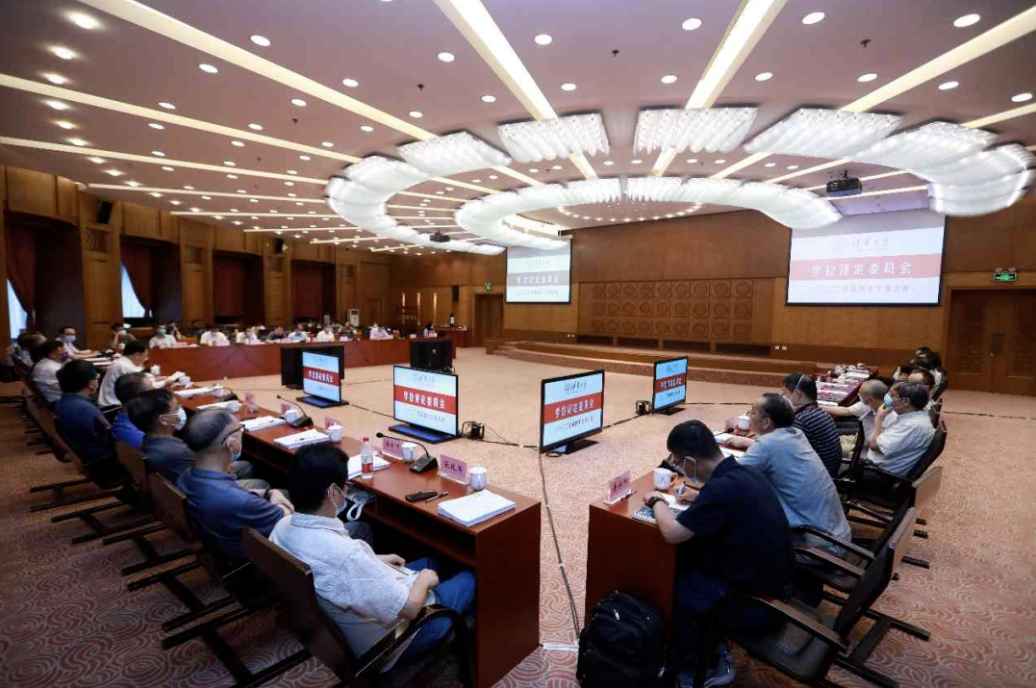 变态视频
学位评定委员会同意增列“公共卫生与健康”一级学科博士硕士学位授权点